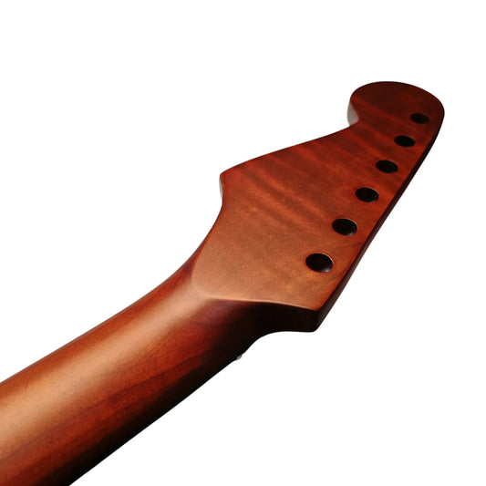 Strat neck Dark Roasted maple with rosewood fretboard (Satin)