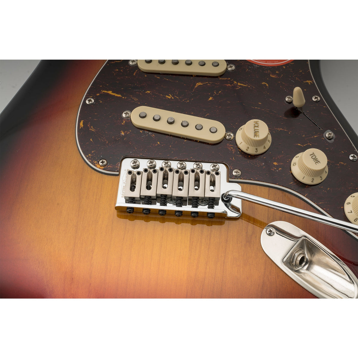 Wilkinson M Series 52.5mm(2-1/16 inch) String Spacing 6-Screw Modern Style Saddle Guitar Tremolo Bridge with Push-In Arm 36mm Block for Strat Style Electric Guitar