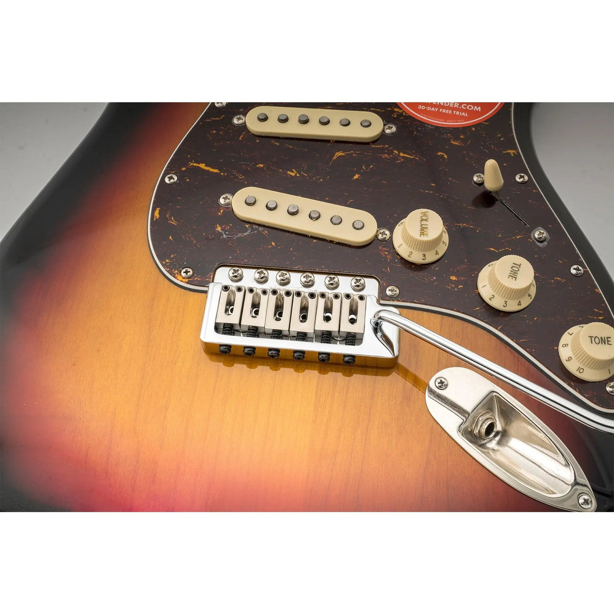 Wilkinson M Series 6-skrutková tremolo kobylka ST 52,5 mm (2-1/16") s plným blokom a zasúvacou pákou pre Strat s úzkou americkou vintage roztečou
