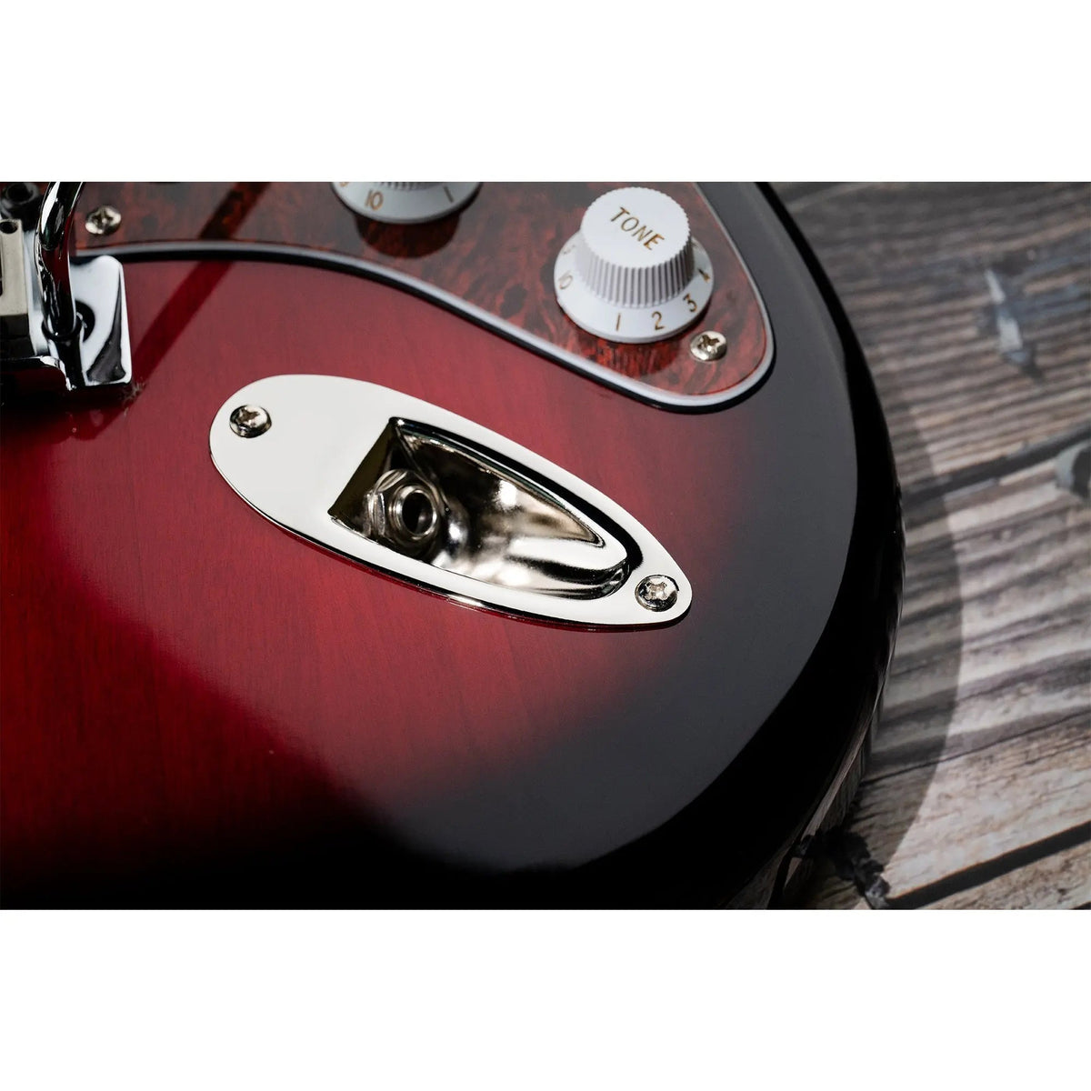 Musiclily Pro Steel Boat Shape Jack Socket Plate 10mm Hole for Strat Style Electric Guitar