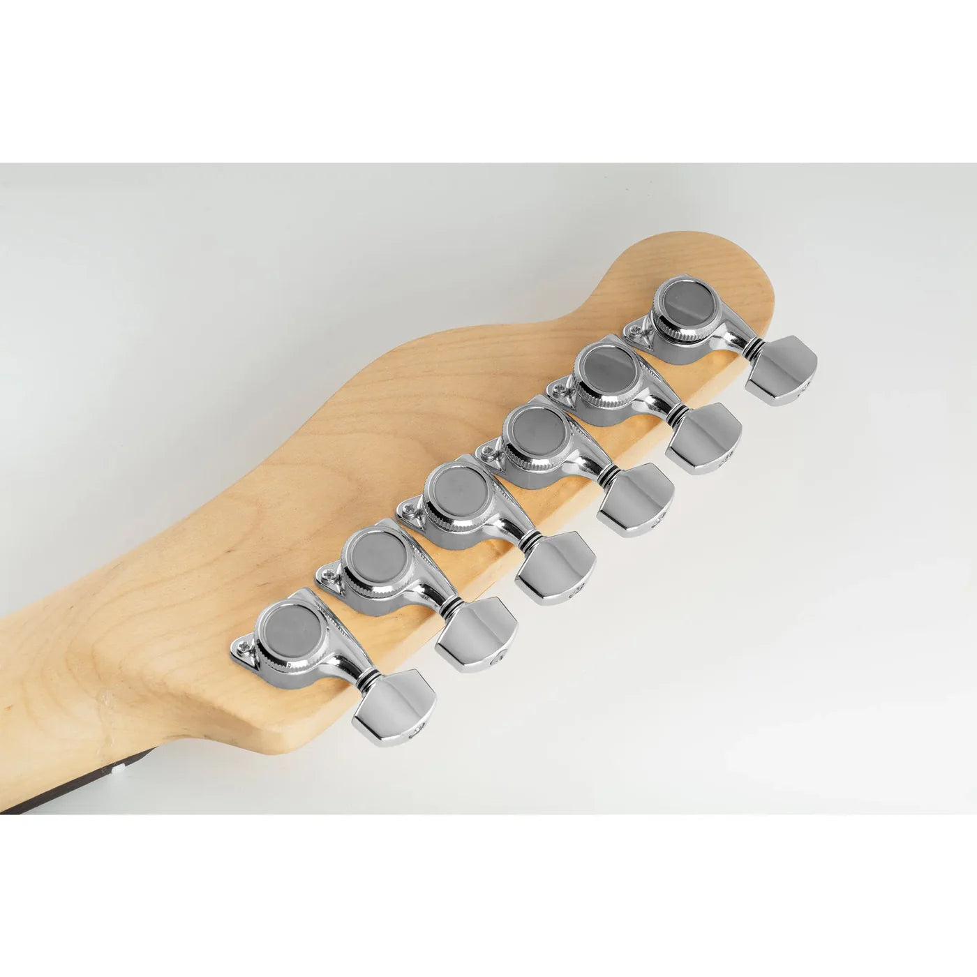 Musiclily Pro R18T 6-in-line 18:1 Ratio Full Sealed Locking Tuners with Hex Button 45 Degree Screw for Strat/Tele